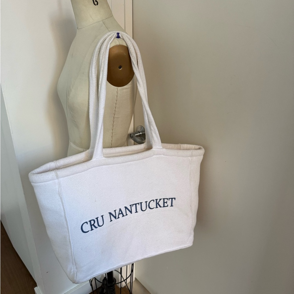 Cru Nantucket white tote beach bag!